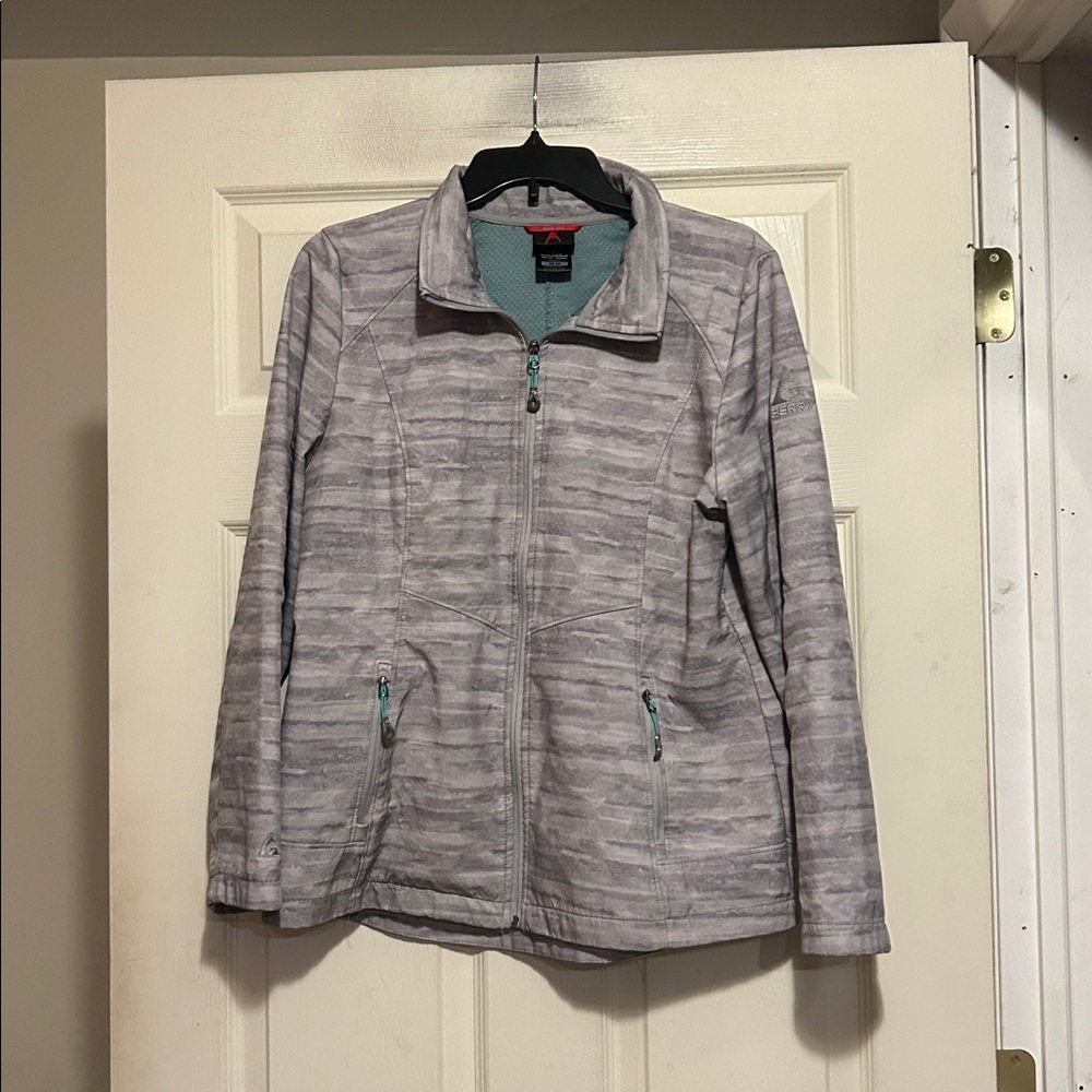 Gerry Camouflage Jacket Size Medium